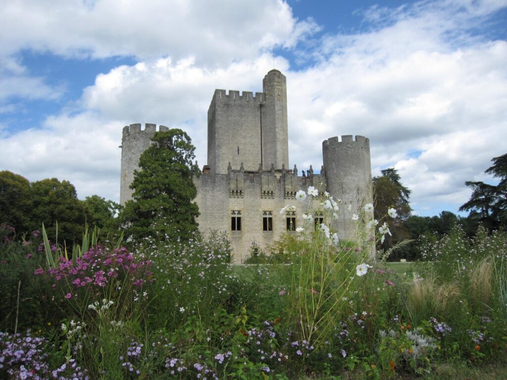 Comment contacter Pôle Emploi à Saint-Médard-en-Jalles 2 Comment contacter Pôle Emploi à Saint-Médard-en-Jalles