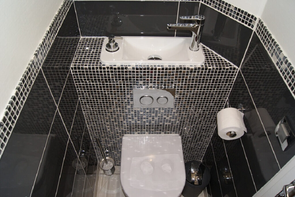 Comment choisir un cabinet de toilette avec eau courante pour votre maison