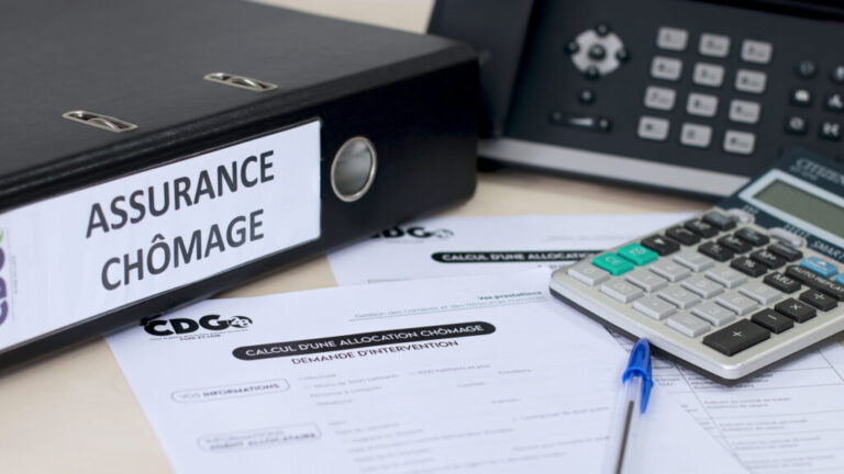 calculatrice et documents lies au chomage