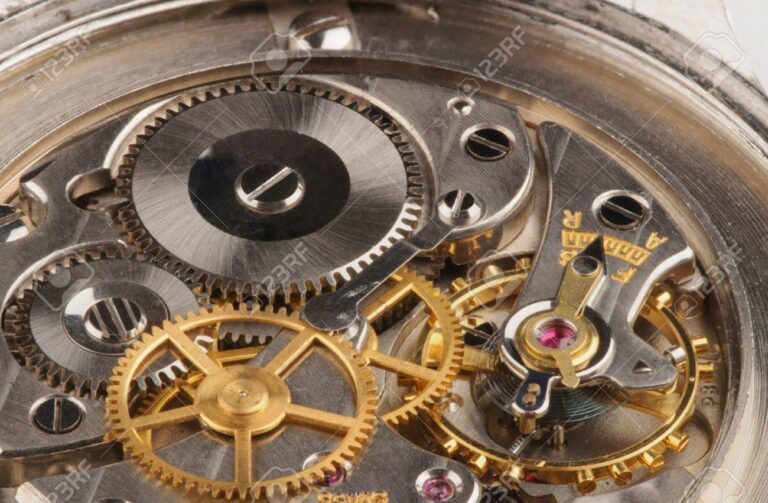 chronometre avec une amende en arriere plan