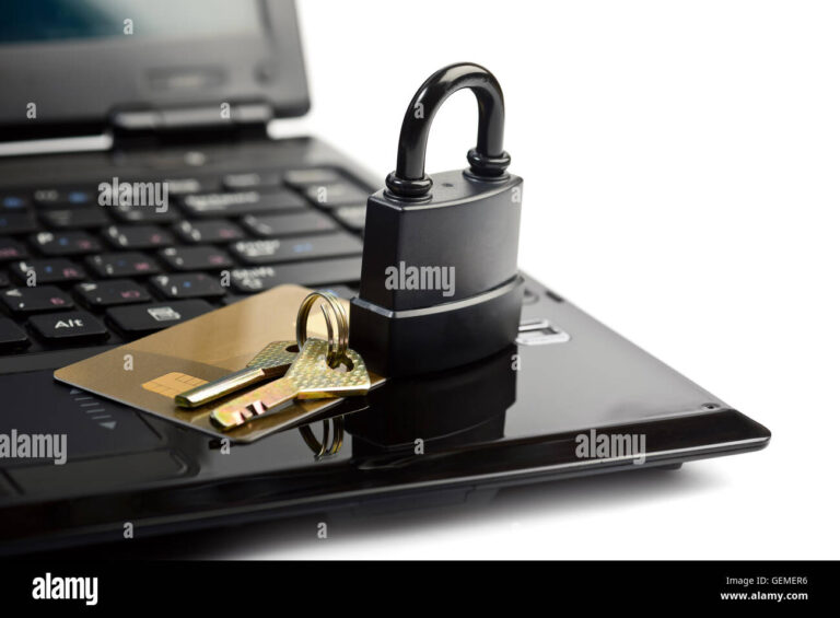 cle et cadenas sur un ordinateur