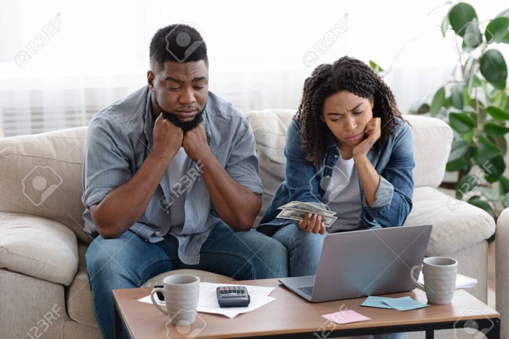 Puis-je toucher le RSA si mon conjoint a un emploi rémunéré