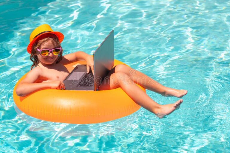 enfants travaillant pendant les vacances dete