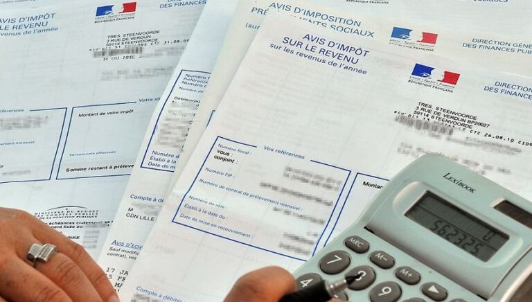 Quelle case remplir pour la déclaration d'impôt BNC 1 formulaire de declaration dimpot sur un bureau