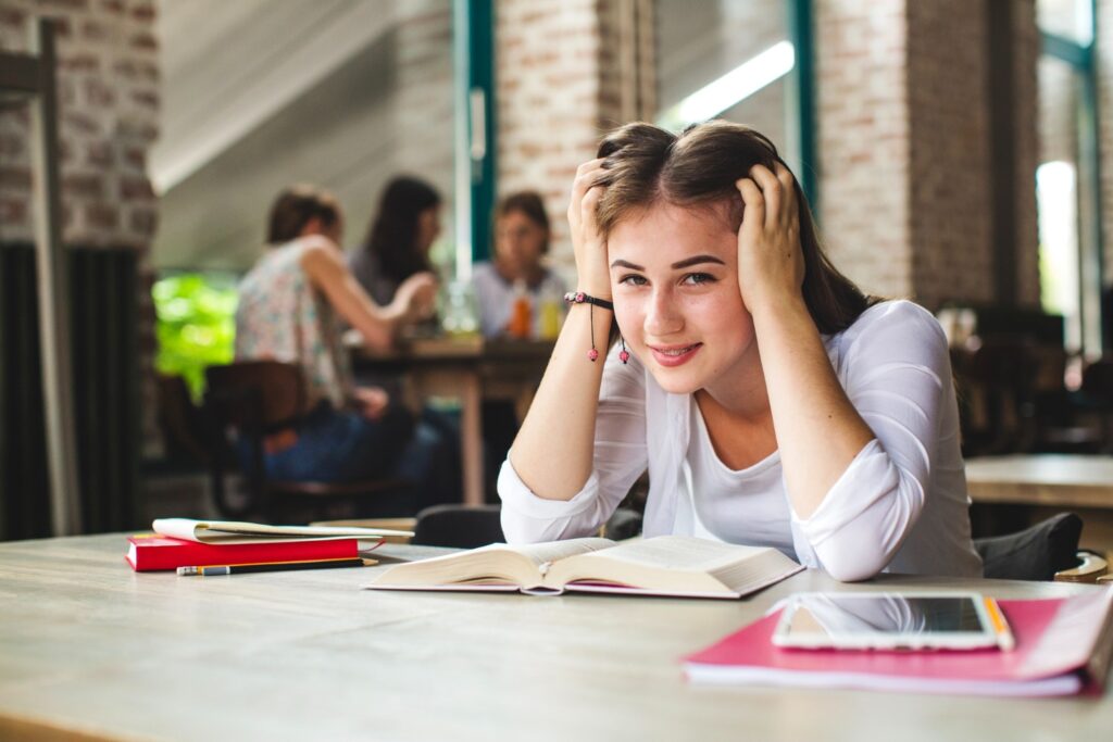 Quels sont les métiers qui recrutent sans diplôme ni expérience 3 Quels sont les métiers qui recrutent sans diplôme ni expérience