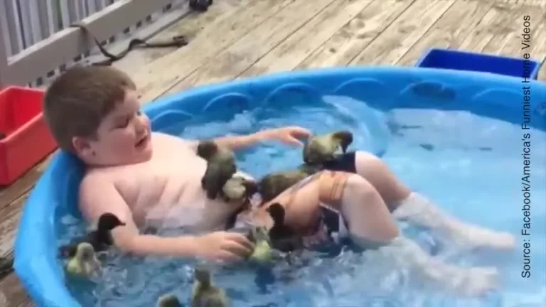 jusqua quel age un pere peut il laver sa fille sans tabou