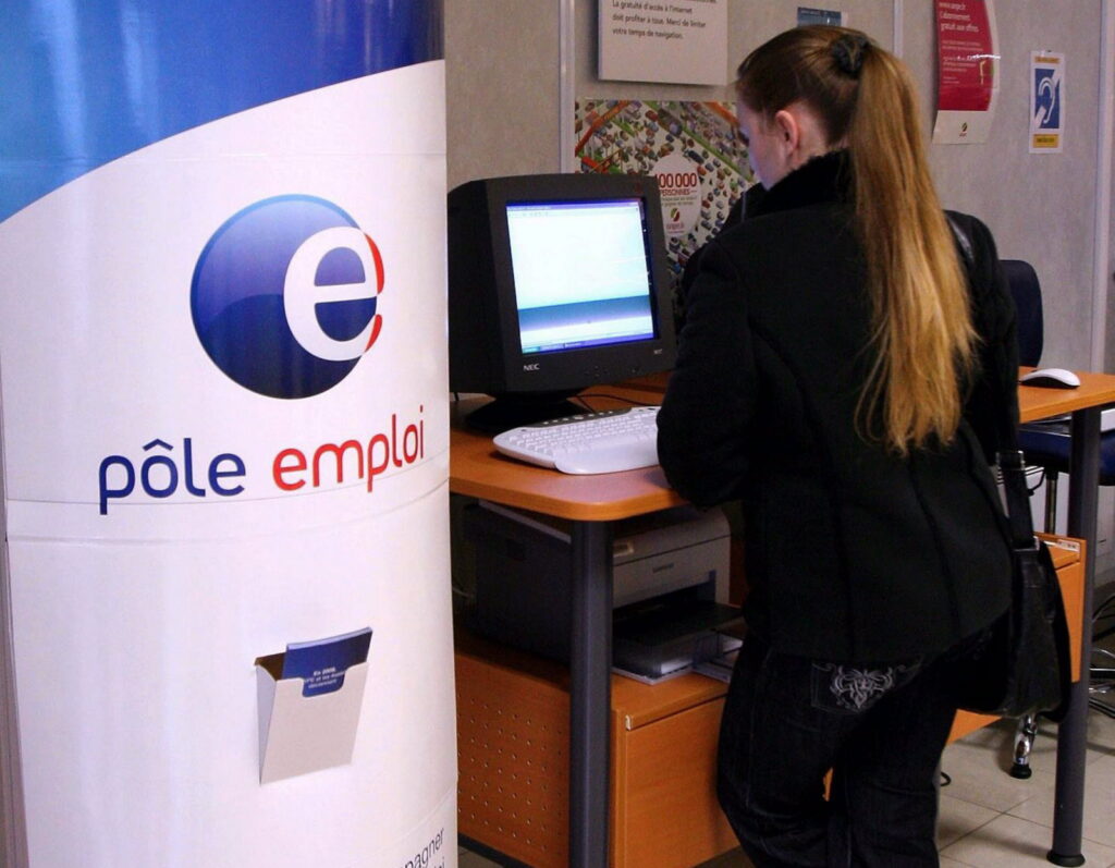Comment s’actualiser à Pôle Emploi sans fiche de paie