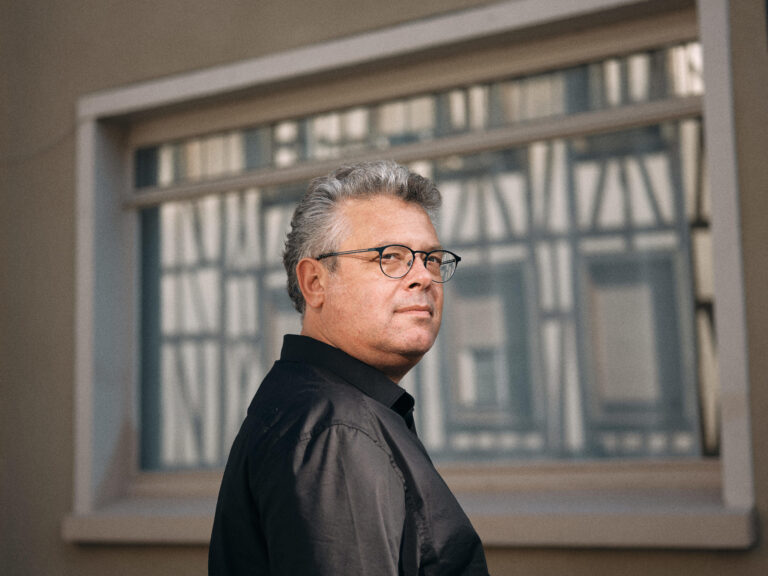 Qui est Anthony Smith, l'inspecteur du travail en France 1 qui est anthony smith linspecteur du travail en france