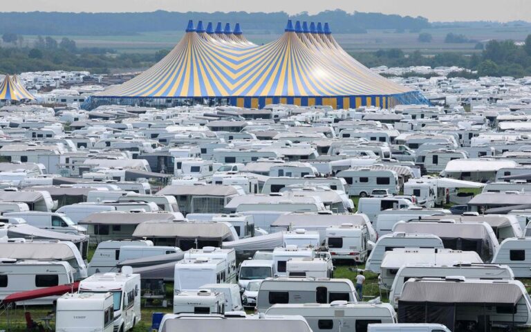rassemblement de gens du voyage en france