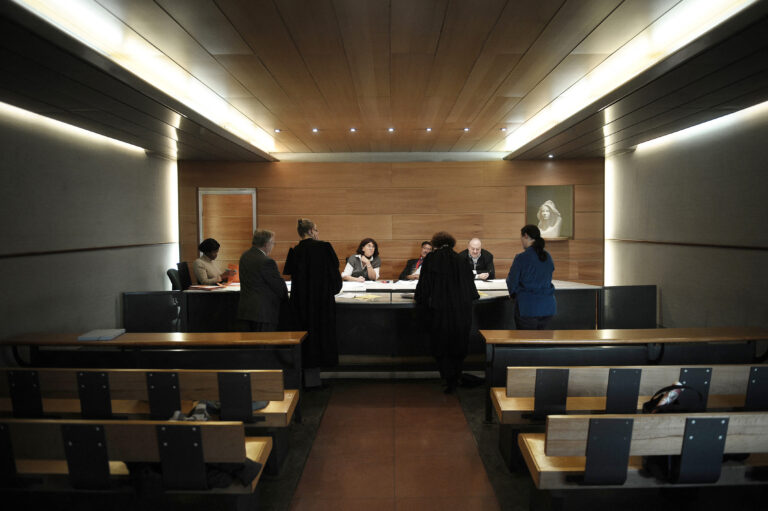 salle daudience des prudhommes vide