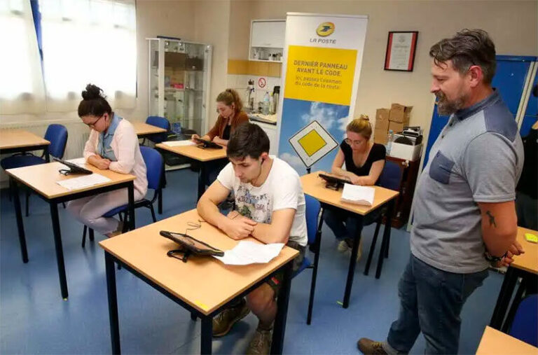 Comment passer son code de la route en candidat libre avec La Poste 1 un candidat libre passant le code de la route