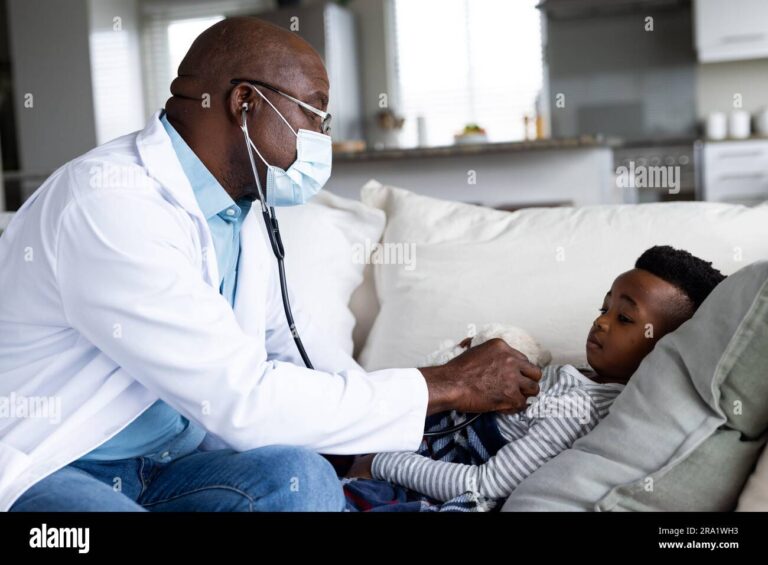Est-ce qu'on est payé pendant un arrêt maladie en CDD 60 un medecin examinant un patient malade
