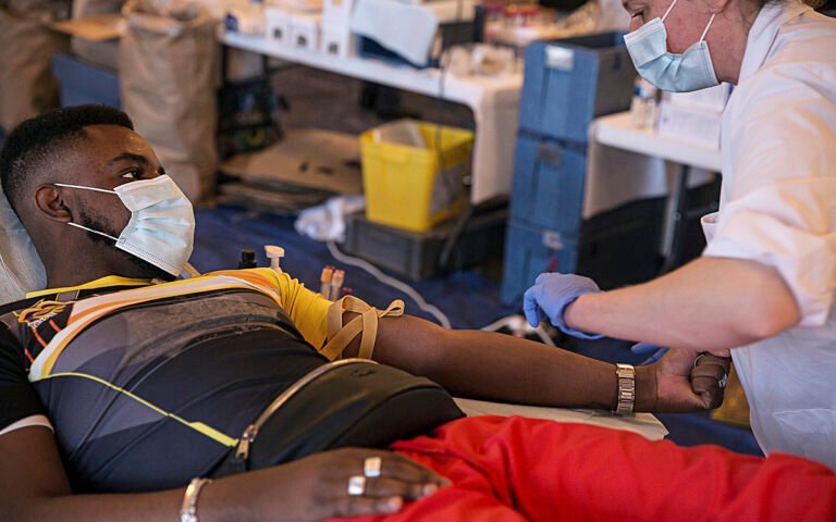 une collecte de sang dans un hopital