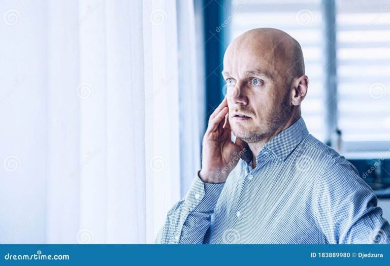 La prime d'activité est-elle soumise à l'impôt sur le revenu 1 une personne reflechissant a ses finances