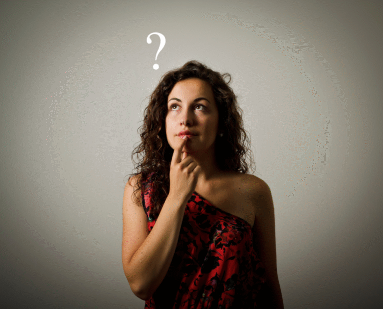 une personne reflechissant a une excuse